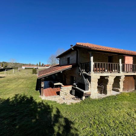 Casa De Campo Con Piscina, Entera O Por Habitaciones Amoeiro ภายนอก รูปภาพ