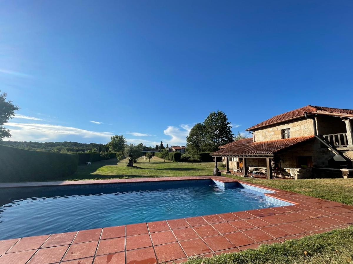 Casa De Campo Con Piscina, Entera O Por Habitaciones Amoeiro ภายนอก รูปภาพ